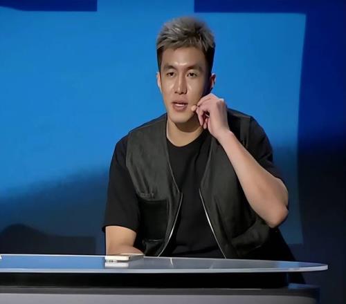 洛杉矶山火,救援行动升,直升机事故,B体育,B体育官网,B体育官方,B体育下载