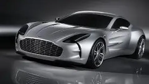 单臂舵手成功驾驭双体帆船环绕地球