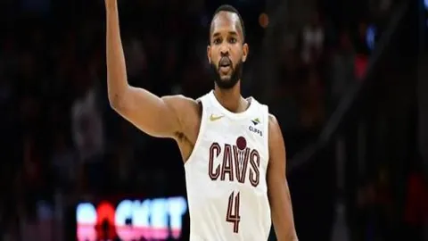 【NBA深度解析】揭秘胜负悬念，精彩比分一网打尽！