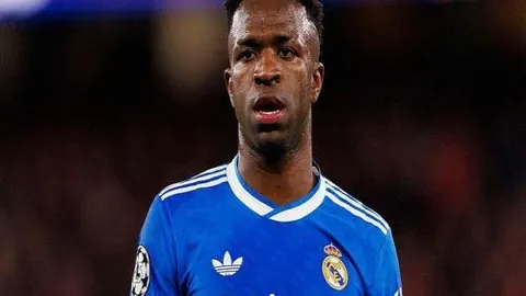 “托卢卡喜收定心大奖！今战无疑稳操胜券！四维彩超助力，飞跃巅峰在即！”